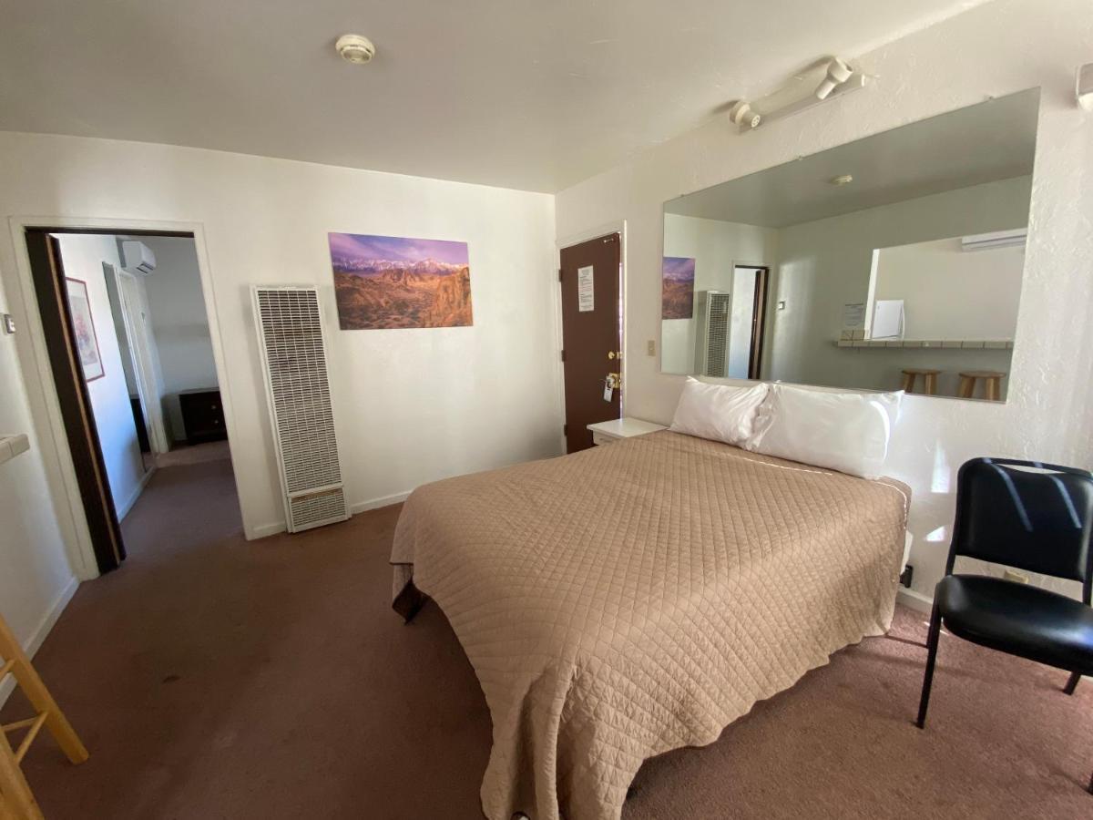 Bristlecone Motel Big Pine Eksteriør billede